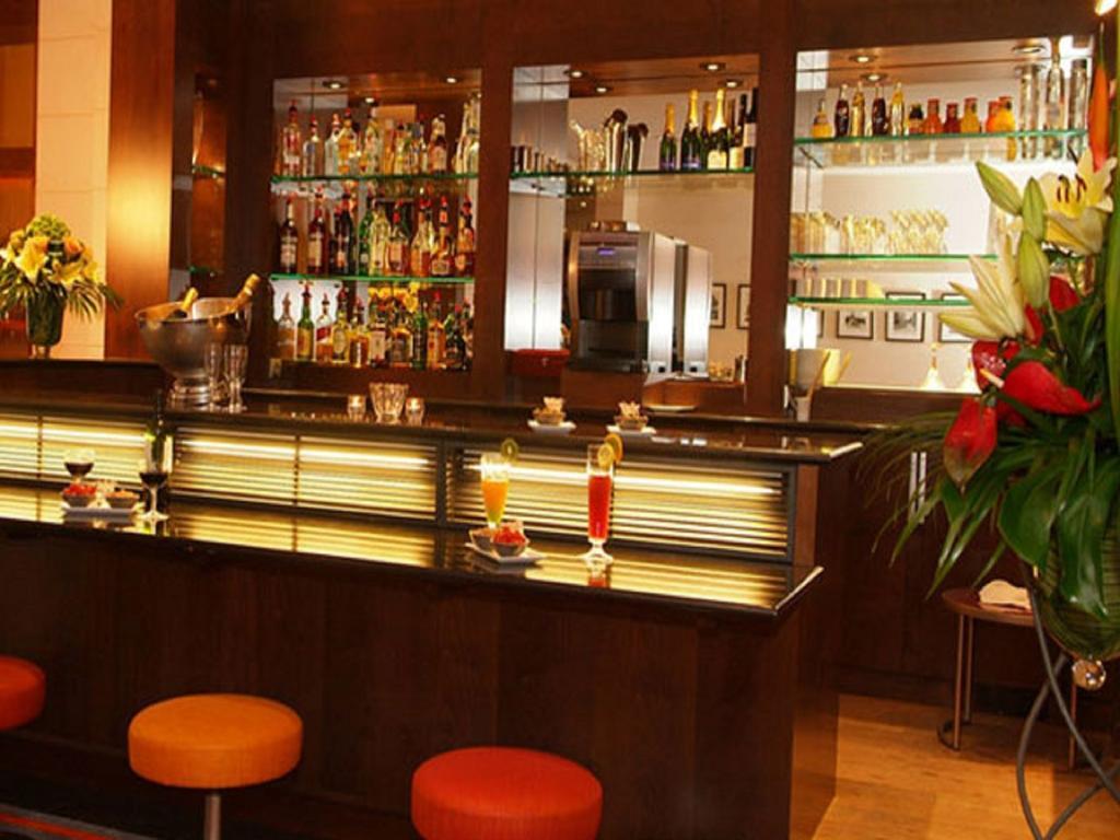 Hotel Ashwa Park Салем Екстериор снимка